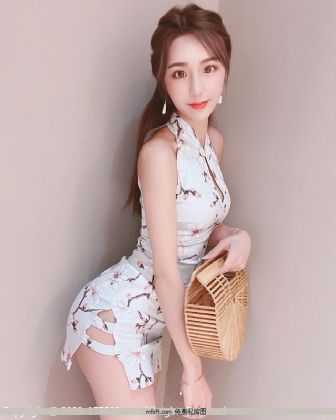 毫无逻辑的小黑屋小说