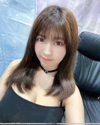 ８人吹小说